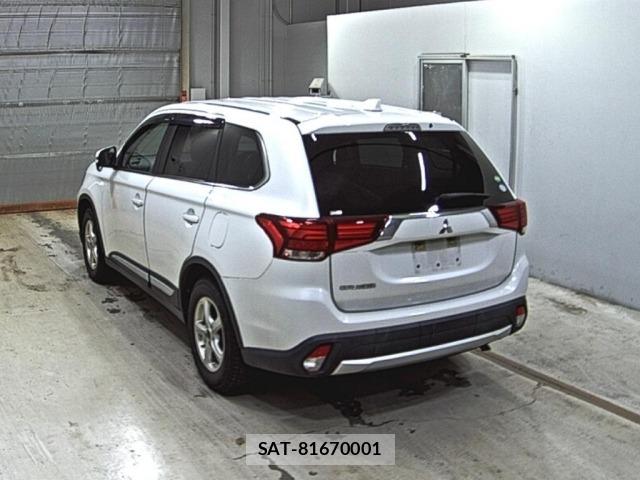 Mitsubishi OUTLANDER 2018 8825331-1