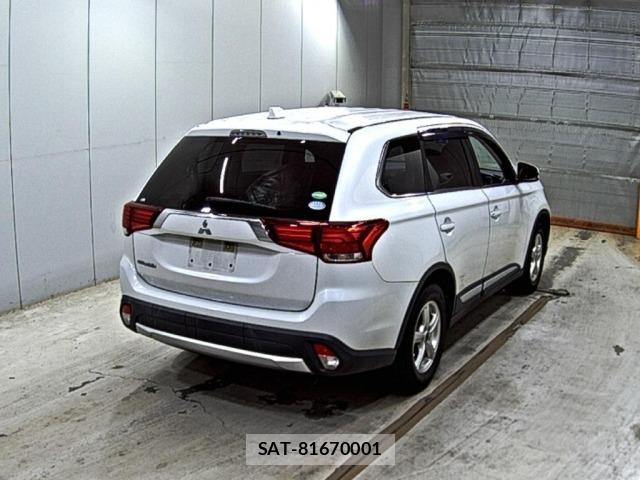 Mitsubishi OUTLANDER 2018 8825331-5