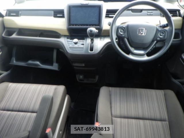 Honda FREED 2016 8716572-3