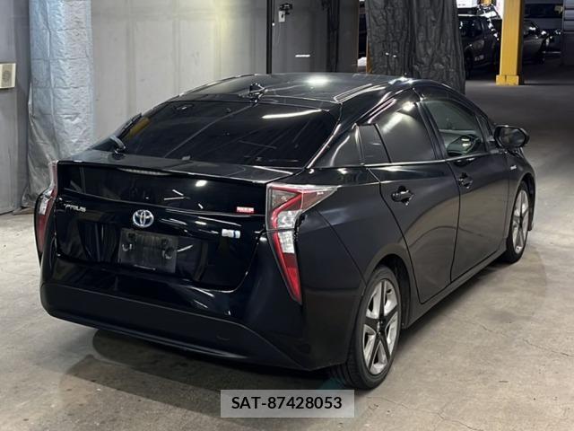 Toyota PRIUS 2016 8911608-5