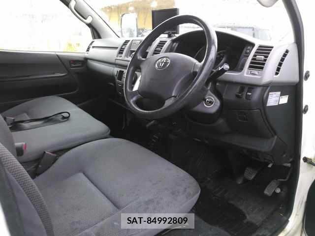 Toyota HIACE VAN 2011 8760017-3