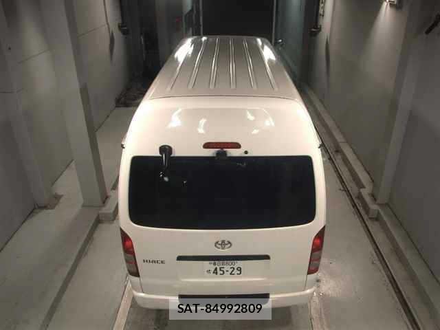 Toyota HIACE VAN 2011 8760017-7