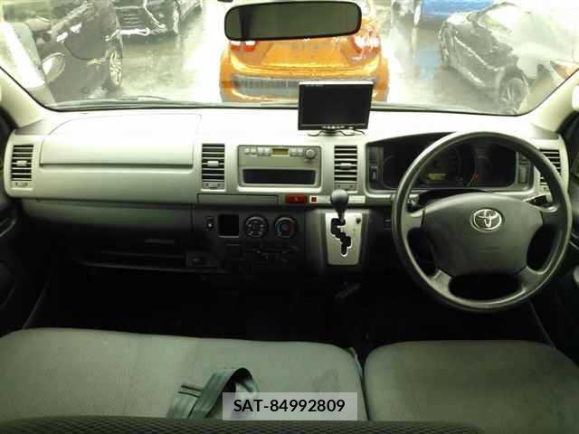 Toyota HIACE VAN 2011 8760017-8