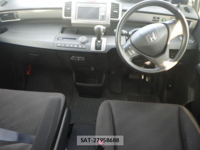 Honda FREED 2013 8716573-3