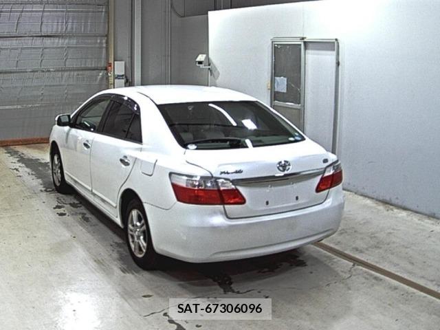 Toyota PREMIO 2010 8722442-1