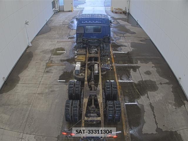Isuzu GIGA 1999 8858182-3