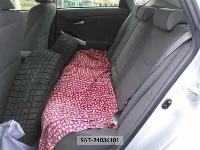 Toyota PRIUS 2011 8863005-9