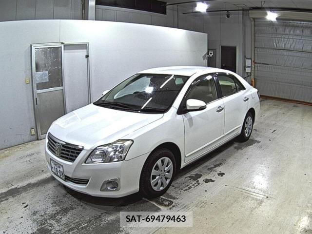 Toyota PREMIO 2015 8722443-4