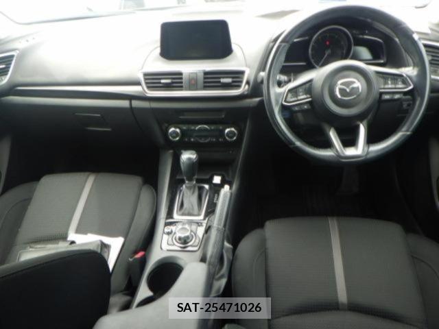 Mazda AXELA 2018 8678453-3