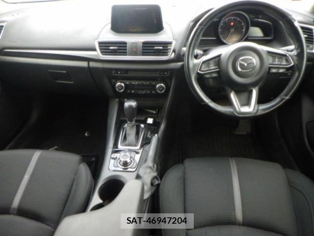 Mazda AXELA 2017 8678457-3