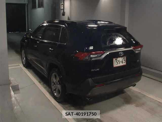 Toyota RAV4 2019 8784404-1