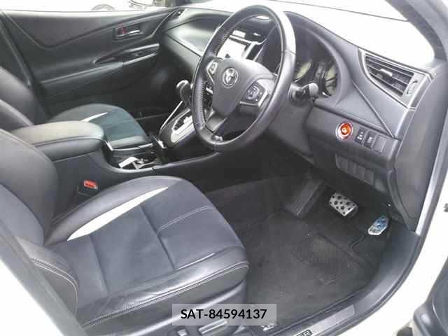Toyota HARRIER 2016 8862929-3