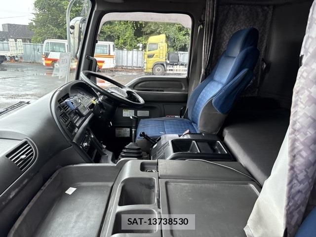 Isuzu GIGA 2013 8858189-5