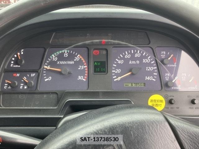 Isuzu GIGA 2013 8858189-6