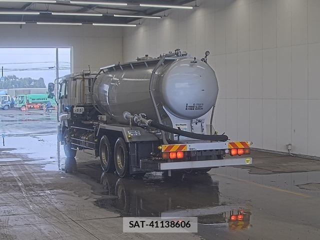 Isuzu GIGA 2013 8858200-1
