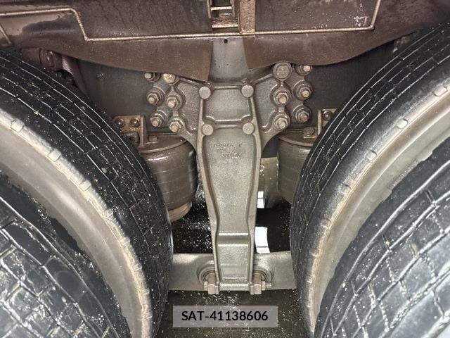 Isuzu GIGA 2013 8858200-10