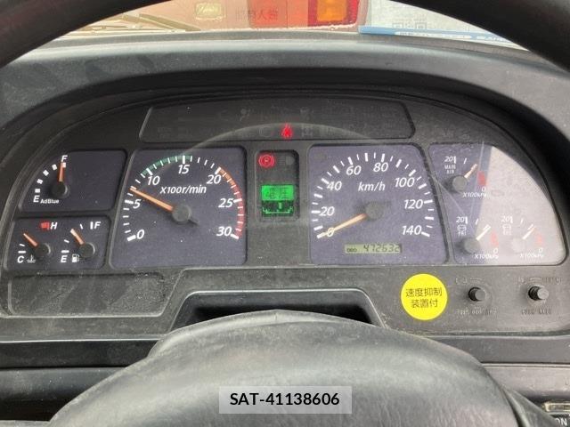 Isuzu GIGA 2013 8858200-6