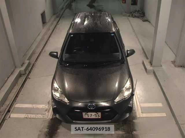 Toyota AQUA 2016 8763064-6