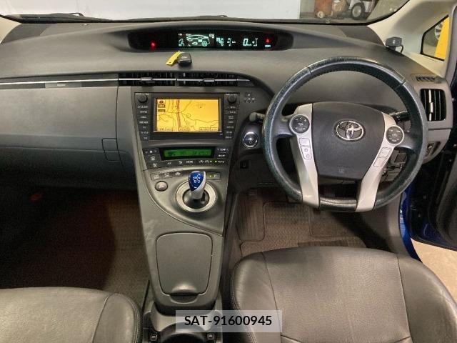Toyota PRIUS 2011 8712284-3