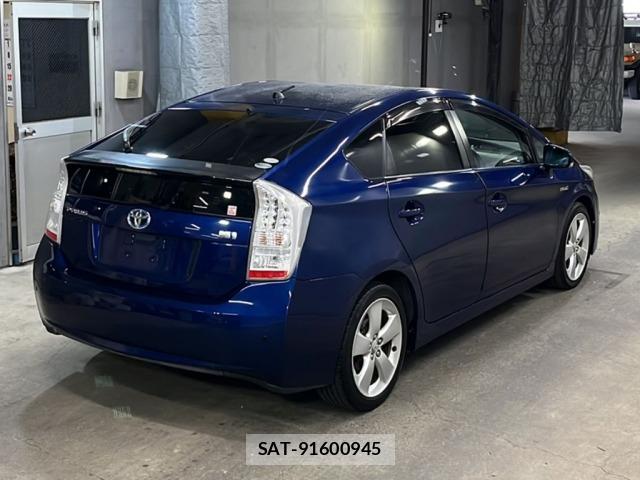 Toyota PRIUS 2011 8712284-5