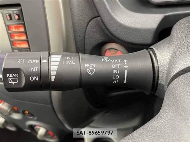 Nissan NOTE 2013 8910531-1