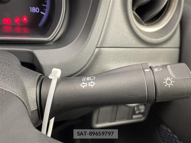 Nissan NOTE 2013 8910531-3