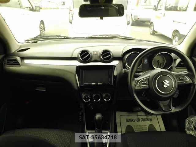 Suzuki SWIFT 2022 8692019-8