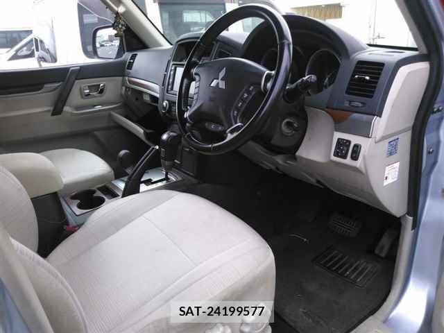 Mitsubishi PAJERO 2010 8853151-3