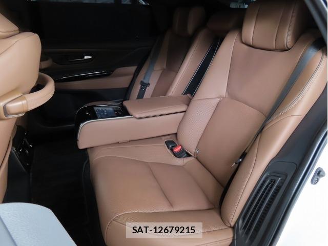 Toyota CROWN 2026 8734676-22