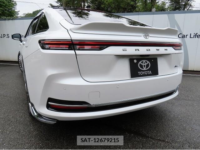 Toyota CROWN 2026 8734676-28