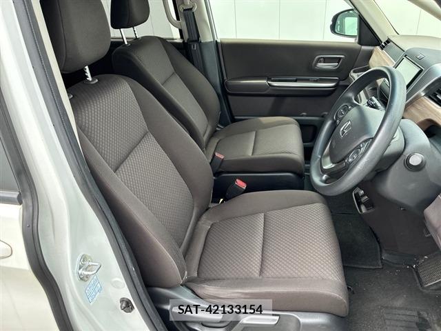 Honda FREED 2023 8683628-5