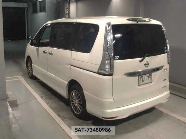 Nissan SERENA 2015 8672986-1