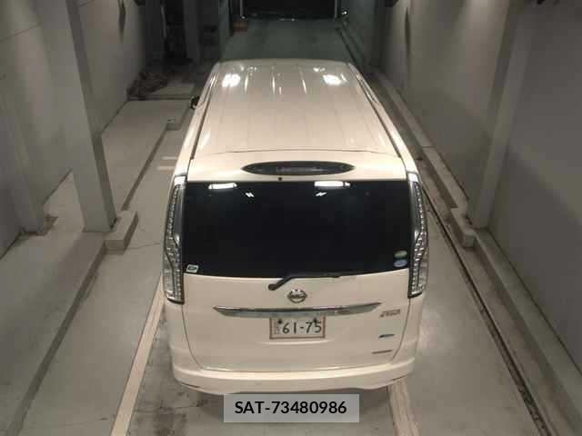 Nissan SERENA 2015 8672986-7