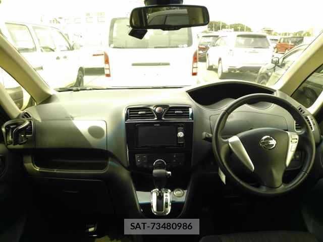 Nissan SERENA 2015 8672986-8