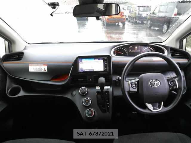 Toyota SIENTA 2021 8764392-8