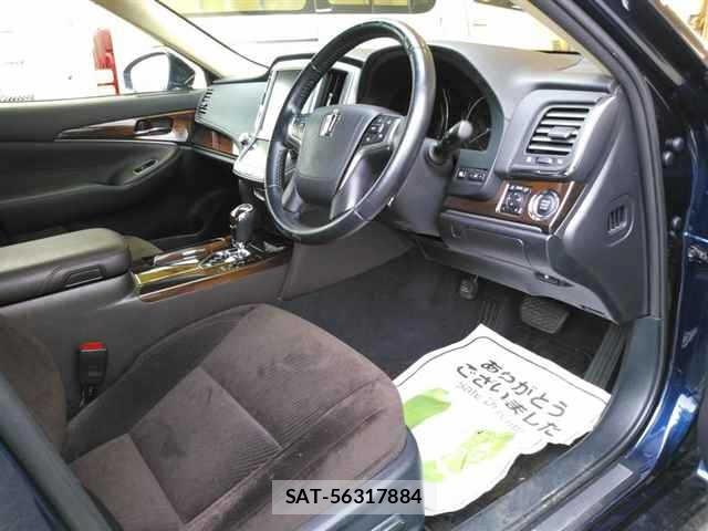Toyota CROWN 2015 8862942-3