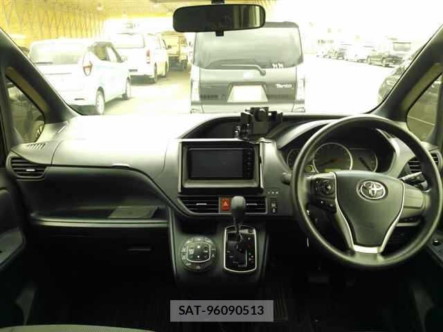 Toyota NOAH 2015 8862391-8