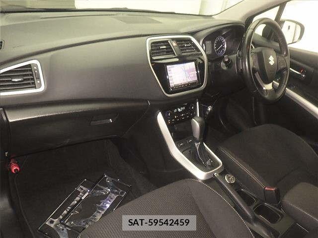 Suzuki SX4 2018 8825379-4