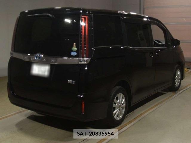 Toyota NOAH 2020 8683077-1