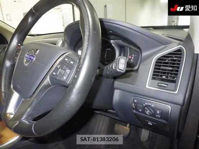 Volvo XC60 2017 8861593-5