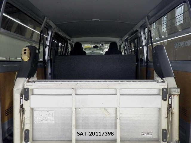 Toyota HIACE VAN 2015 8910189-9