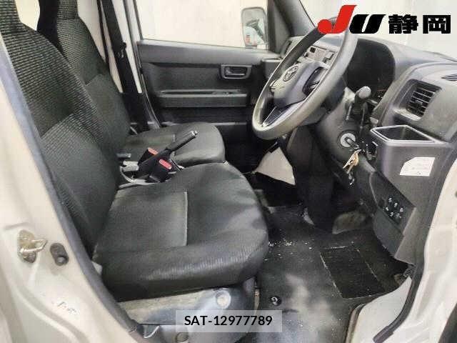 Toyota PIXIS VAN 2022 8775586-3