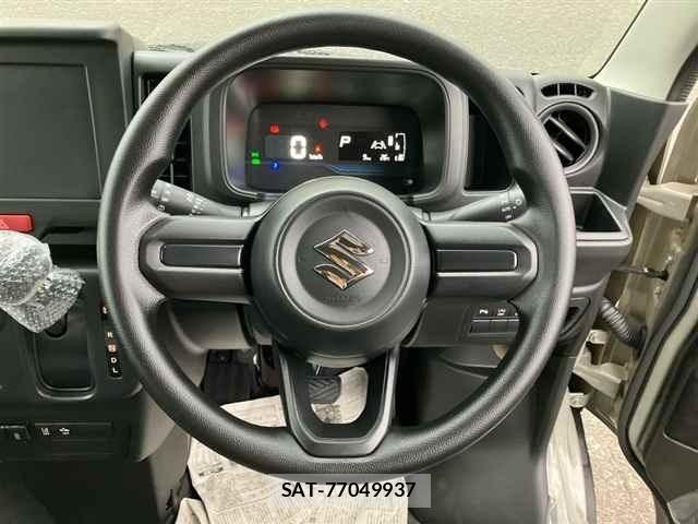 Suzuki EVERY 2026 8928129-3