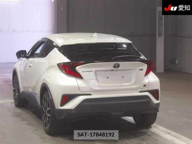 Toyota C-HR 2021 8862774-1