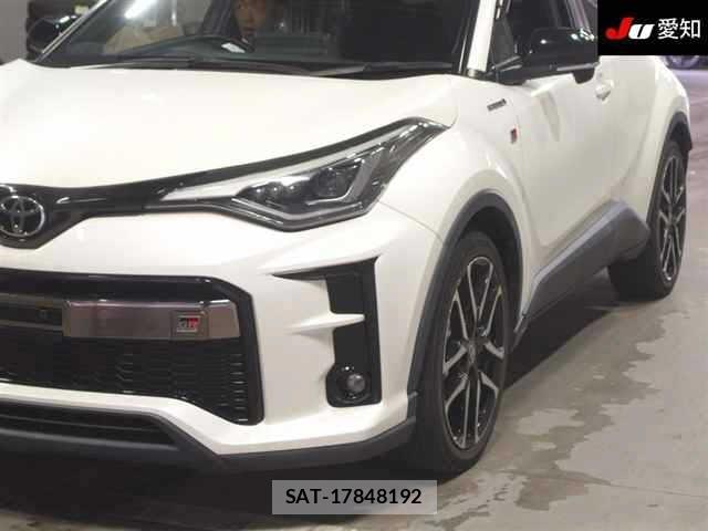 Toyota C-HR 2021 8862774-7