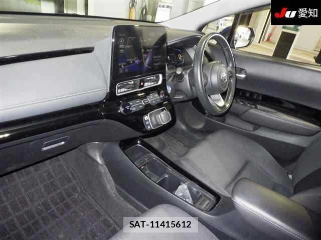Toyota AQUA 2021 8862365-3