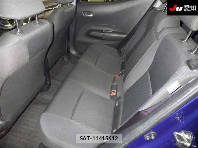 Toyota AQUA 2021 8862365-4