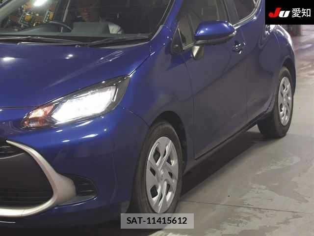Toyota AQUA 2021 8862365-7