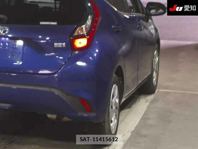 Toyota AQUA 2021 8862365-8