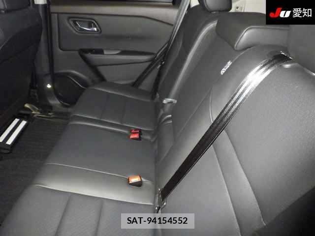 Nissan X-TRAIL 2024 8862231-4